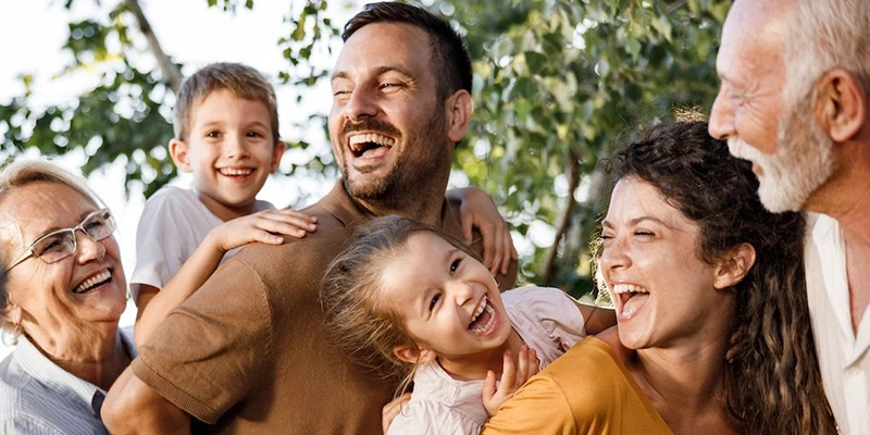 Consultations - consultation-famille-a-la-racine-3